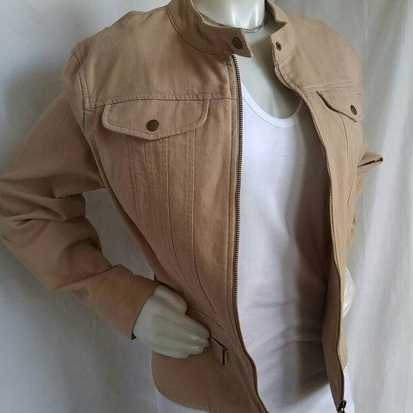 Jacket - Picture 3 of 4