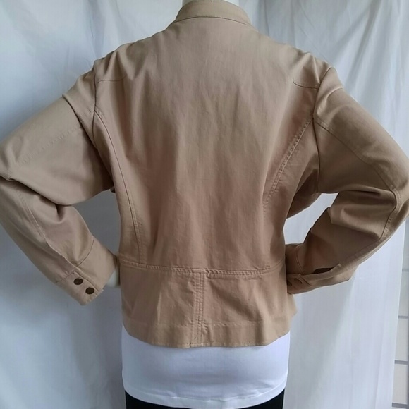 Jacket - Picture 4 of 4