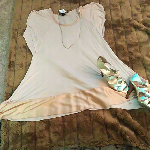 Dress - Picture 2 of 4