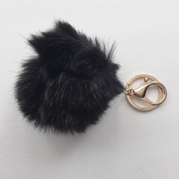 🎉2x HP🎉 New! Pom Pom Key Chains - Picture 2 of 4