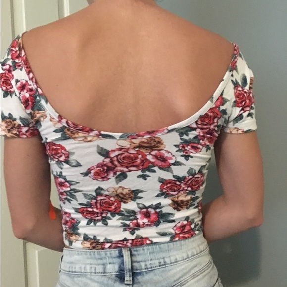 PacSun Crop Top - Picture 4 of 4