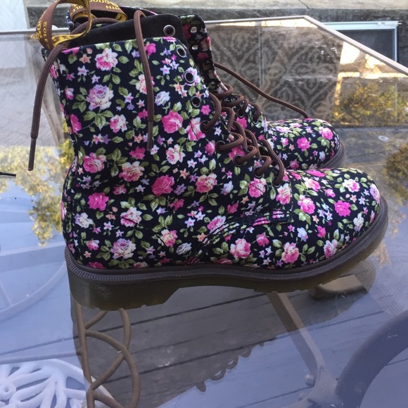 Shoes/boots