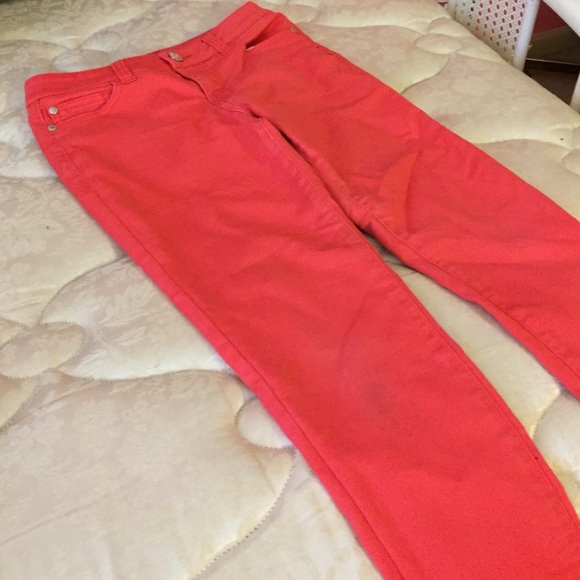 pink jeans
