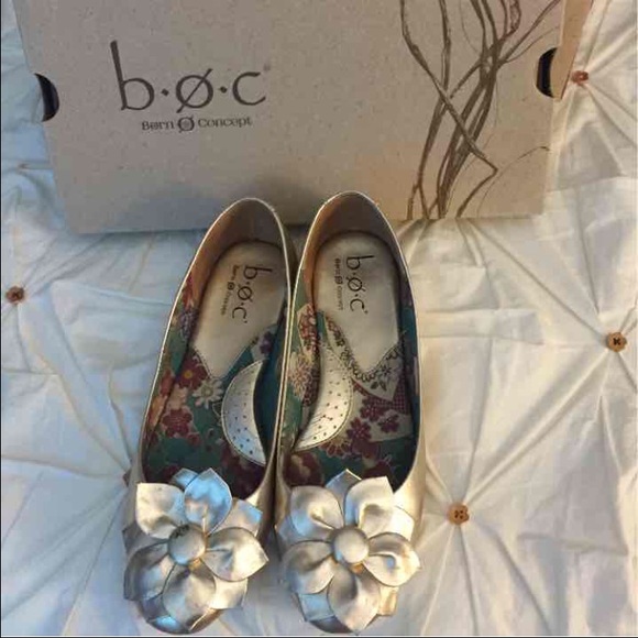 Gold flats