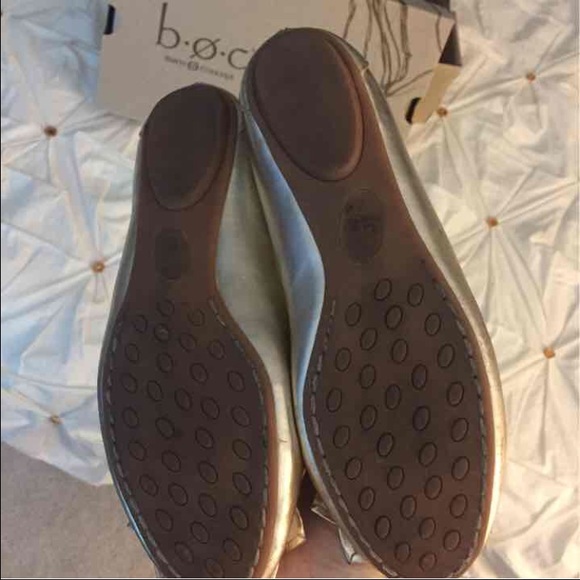 Gold flats - Picture 3 of 4
