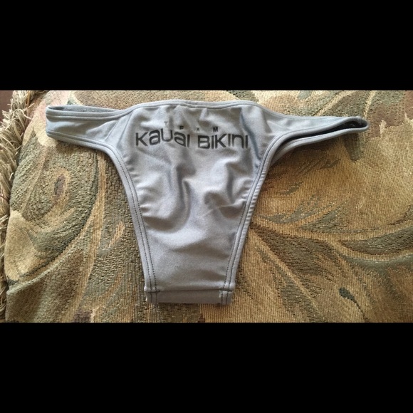 Shipwreck cut small Kauai Bikini Bottoms - Picture 2 of 3