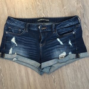 2in Distressed Low Rise Cutoff Denim Shorts