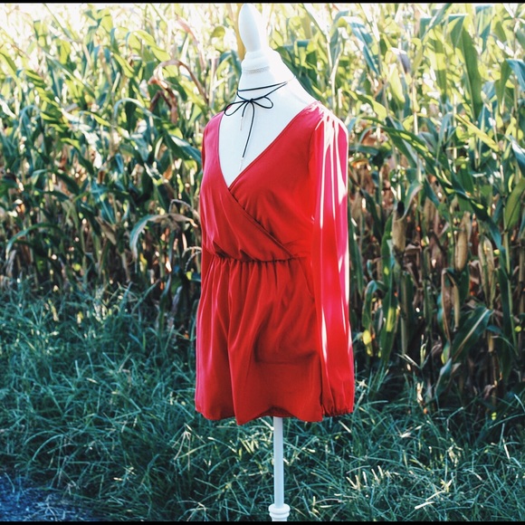 Red playsuit - Picture 3 of 3