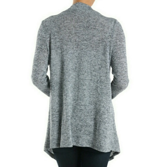 🆕Gray Knit Cardigan - Picture 2 of 3