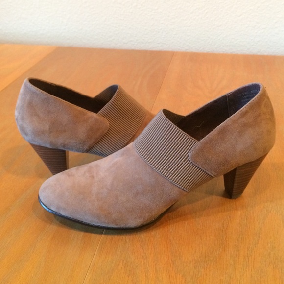 Taupe-Suede shoe