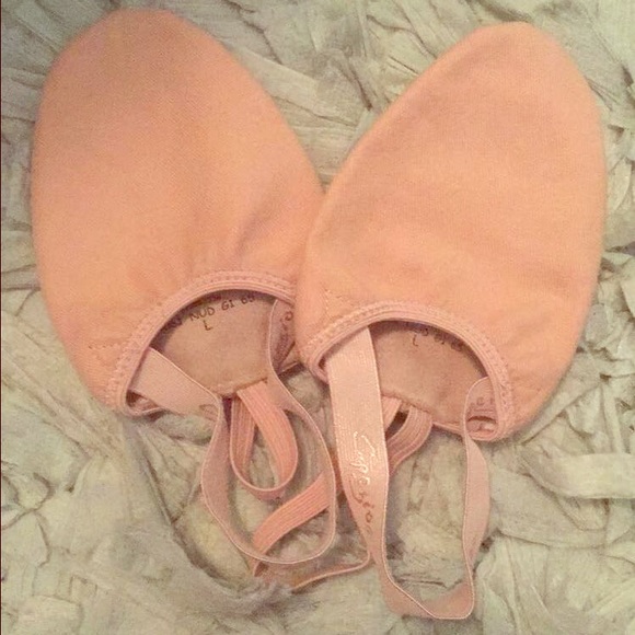 ✨Capezio Adult Pirouette II Canvas Lyrical Shoes✨
