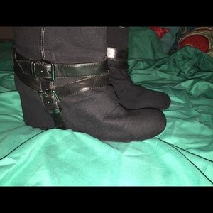 Black wedge stacked boots