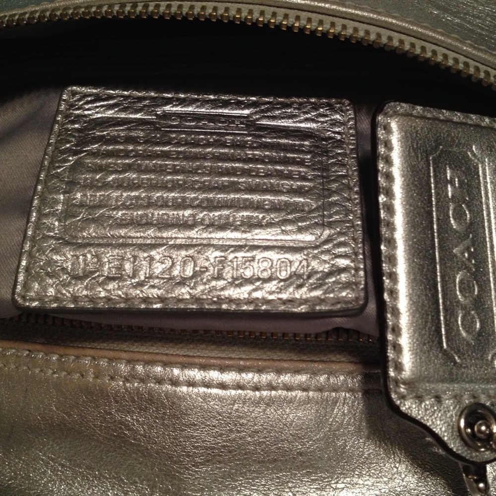 👜💯% Authentic Coach Silver Champagne Dreams - Picture 7 of 9