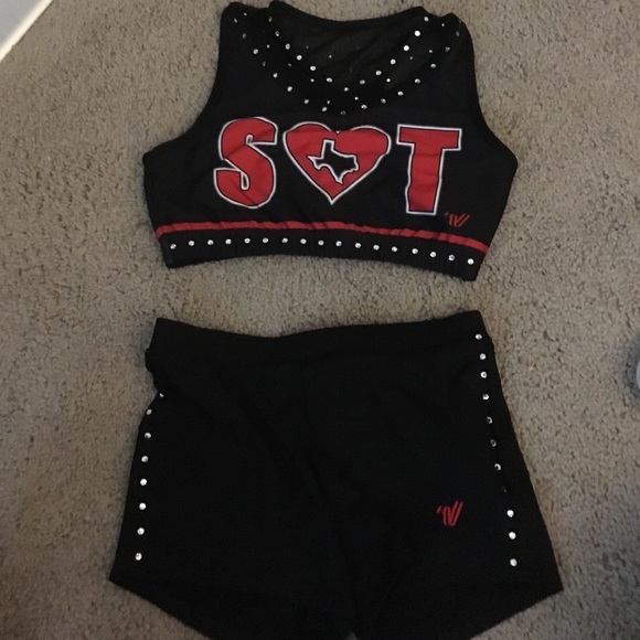 *MAKE OFFERS💓* spirit of texas practice wear