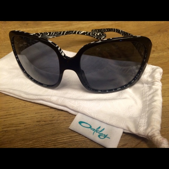 Oakley polarized sunglasses