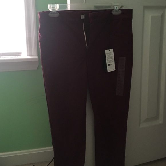 Maroon American Eagle extreme leggings