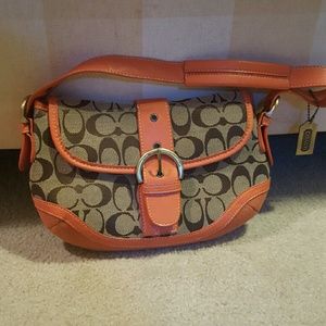 Coach Tan/brown shoulder bag