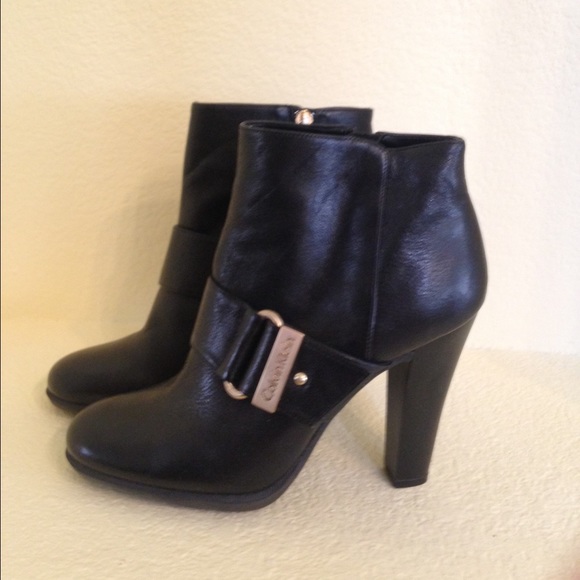 Calvin Klein Black Leather Heeled Boots 9