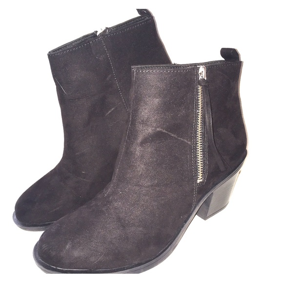 Black Tassle booties with outer silver zipper