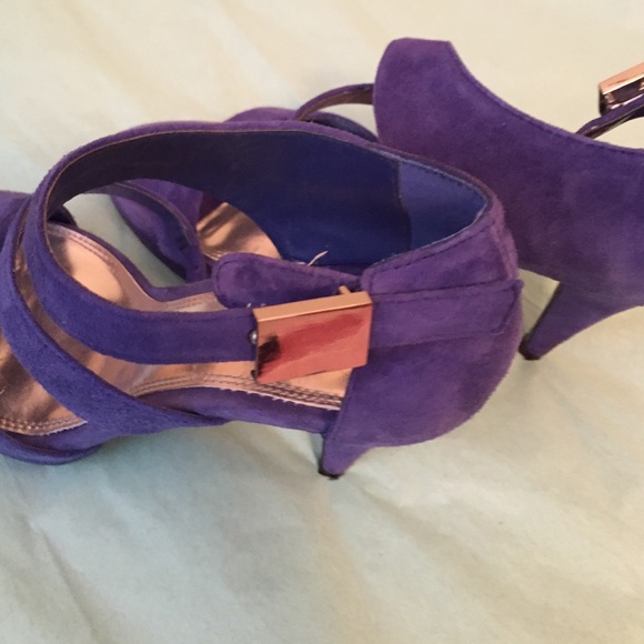 WHBM heels