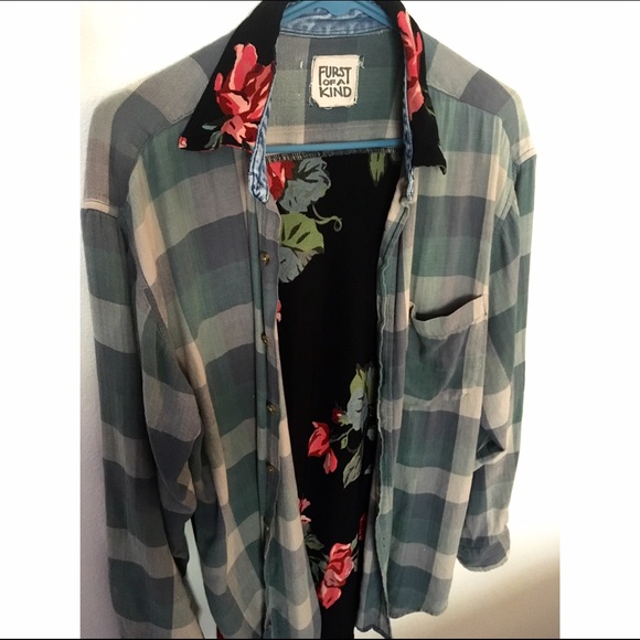 ❌SOLD❌LF Floral Flannel - Picture 2 of 3