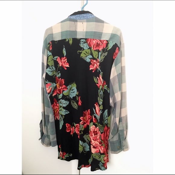 ❌SOLD❌LF Floral Flannel - Picture 3 of 3