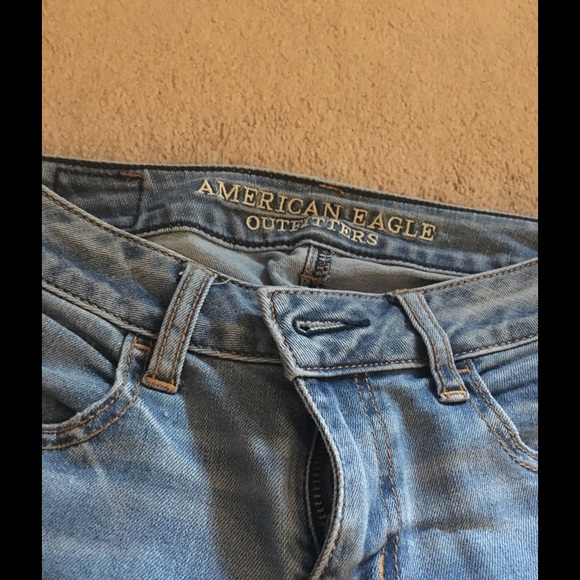 American Eagle Light Wash Jeggings