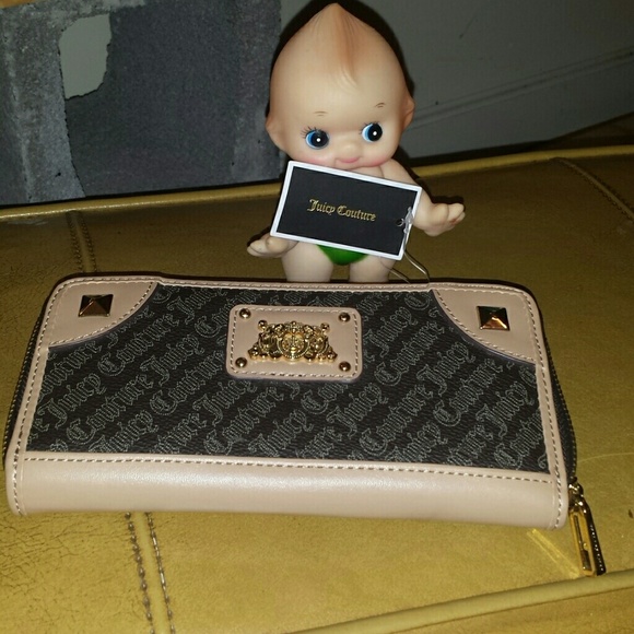 Juicy Couture Wallet NWT!