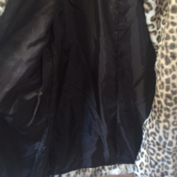 XL girls faux fur coat from Forever 21 girls USA - Picture 3 of 4