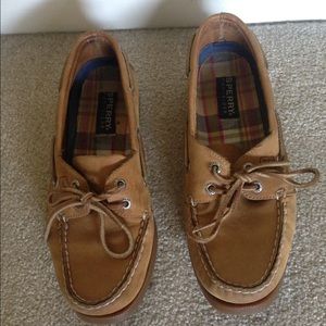 Sperry Topsiders 2-eye boat shoe