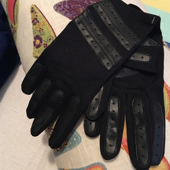 Get in your driving style in chic gloves! - Picture 2 of 8