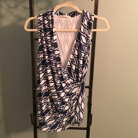 🌷 Navy & White 'Wrap' Top 🌸