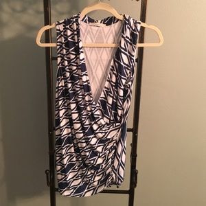 🌷 Navy & White 'Wrap' Top 🌸