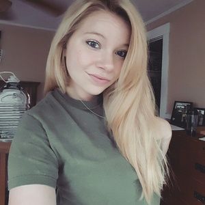 Meet your Posher, Haley