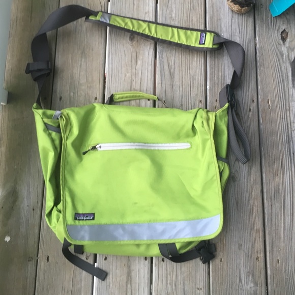 Patagonia shoulder bag