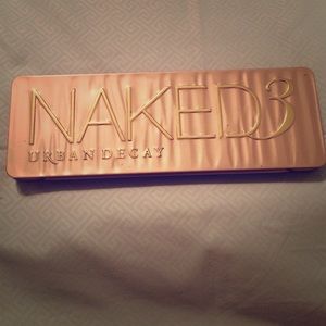 Naked 3 pallet