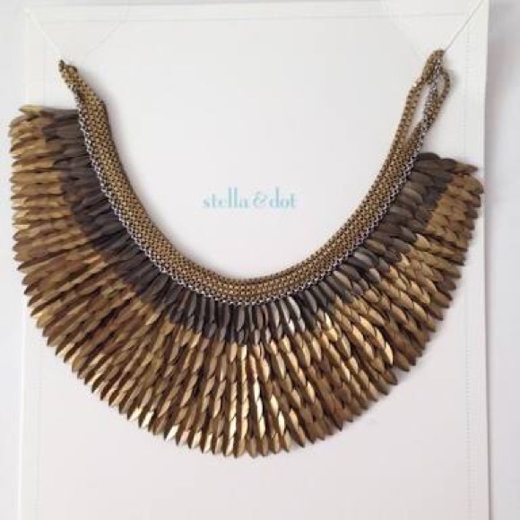 Stella and Dot Pegasus necklace