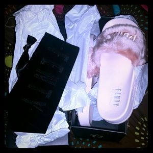 Worn once...Pink Rihanna Fenty fur puma slide