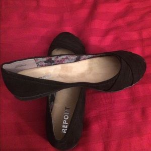 Report Black Flats