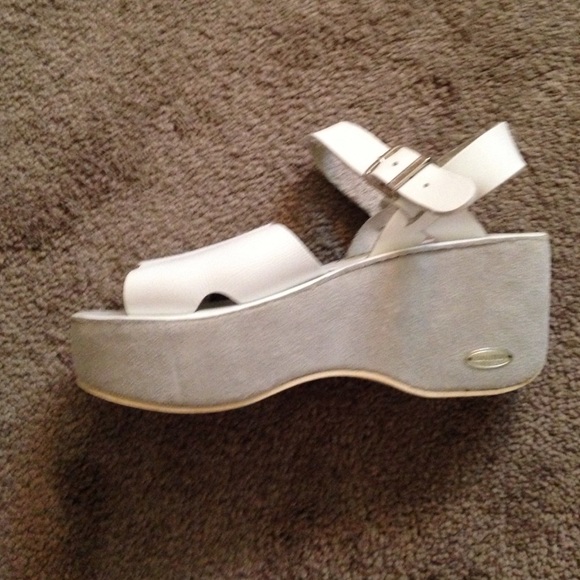 90s white platform sandals 9.5