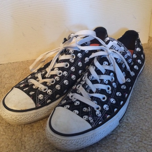 Women's Skull Converse