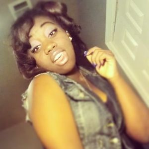 Meet your Posher, Khiana