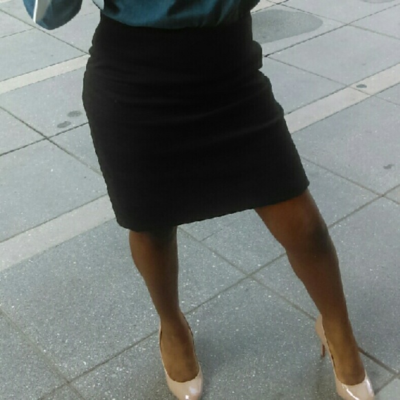 Black Ribbed Office Skirt