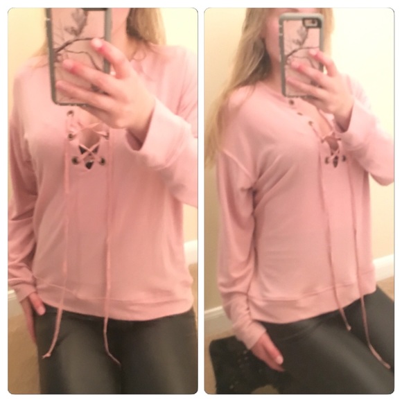 Sweaters - (Last one) 🎉sale 🎉Solid long sleeve lace up