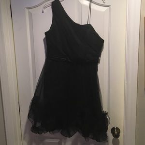 Max and Cleo - one shoulder dress. Size 10