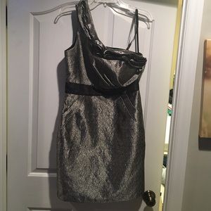 Max & Cleo - one shoulder size 10