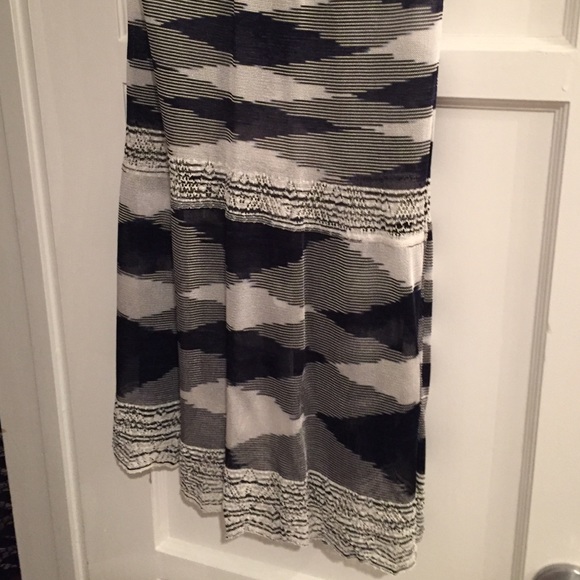 Black and white geometric pattern. Knit - Picture 4 of 4