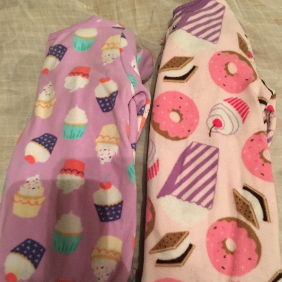 18 mo fleece footed pjs