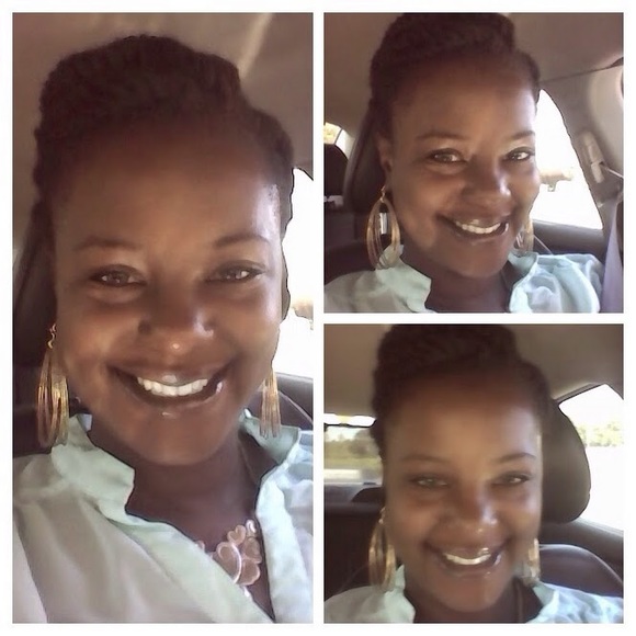 Meet your Posher, Cynthia - Picture 1 of 1