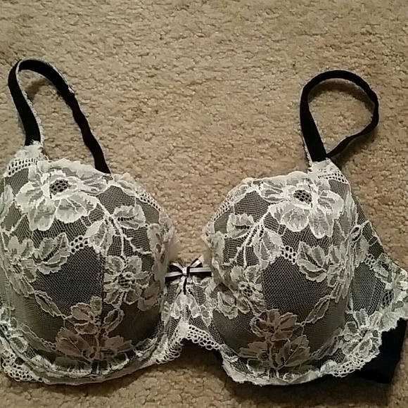 Victoria secret body by victoria bra